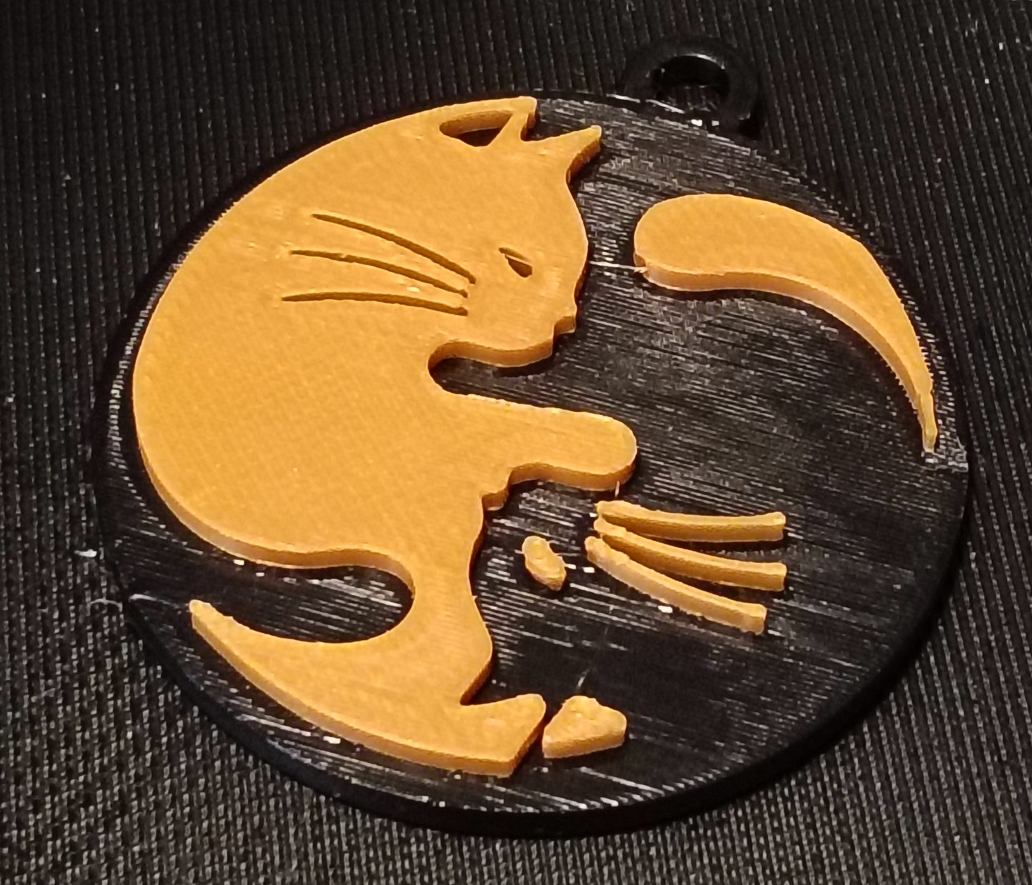 2 Cats Ying Yang Keyring - 45980.200 Black & Gold
