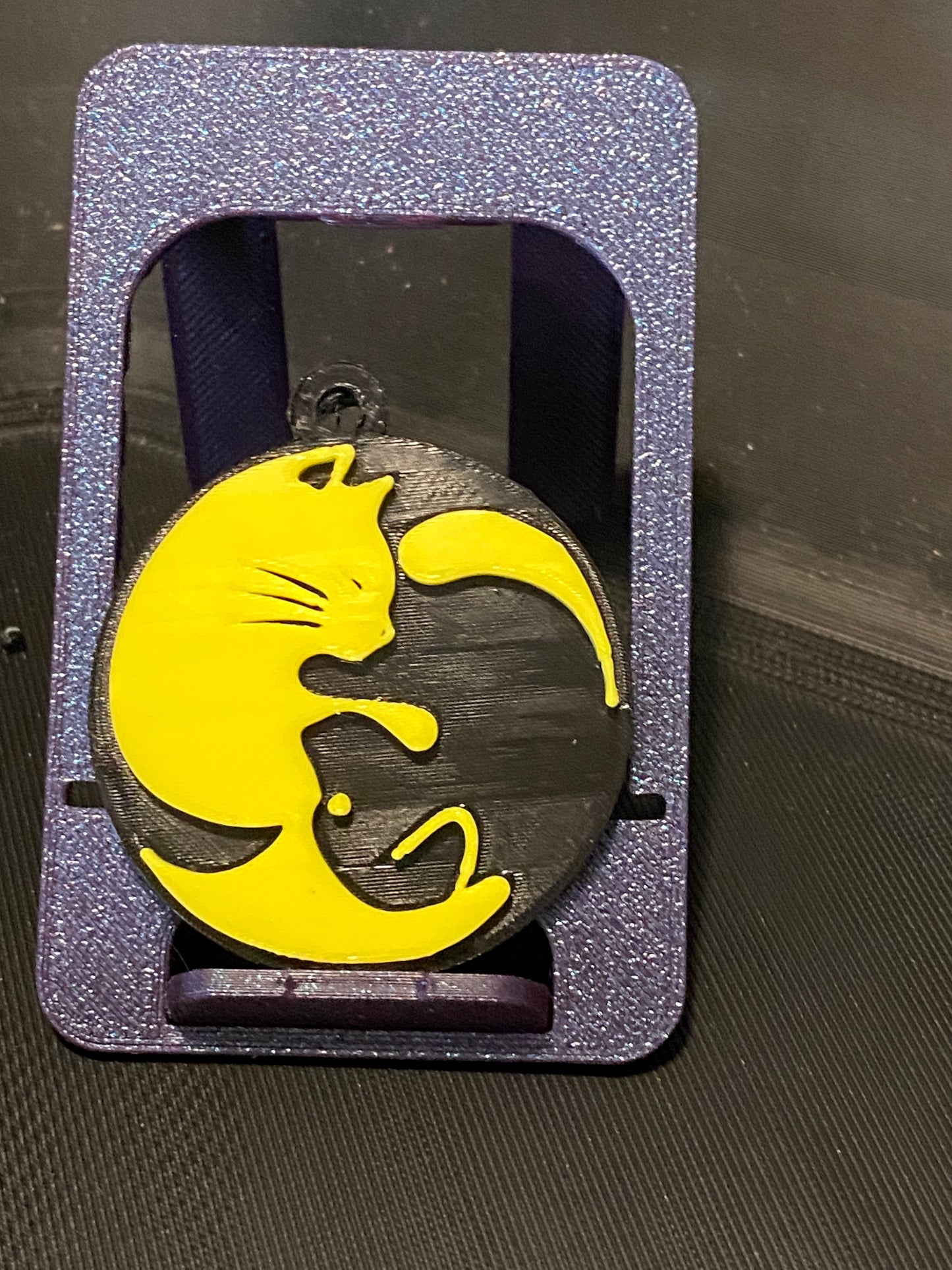 Cat & Dog Ying Yang Keyring - 45980.300 Black & Yellow