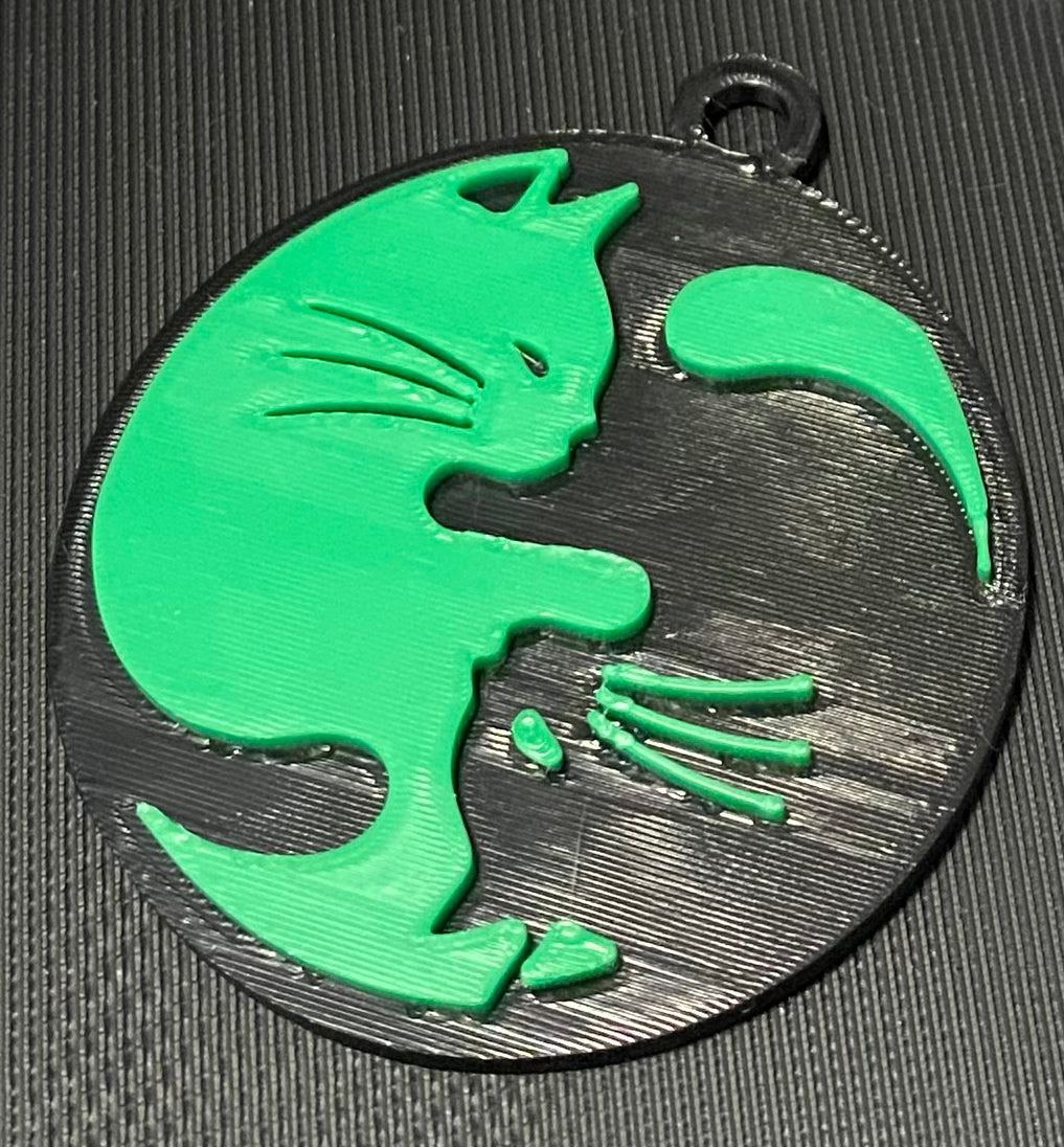 Two Cat Ying Yang Keyring - 45980.200 Black & Green