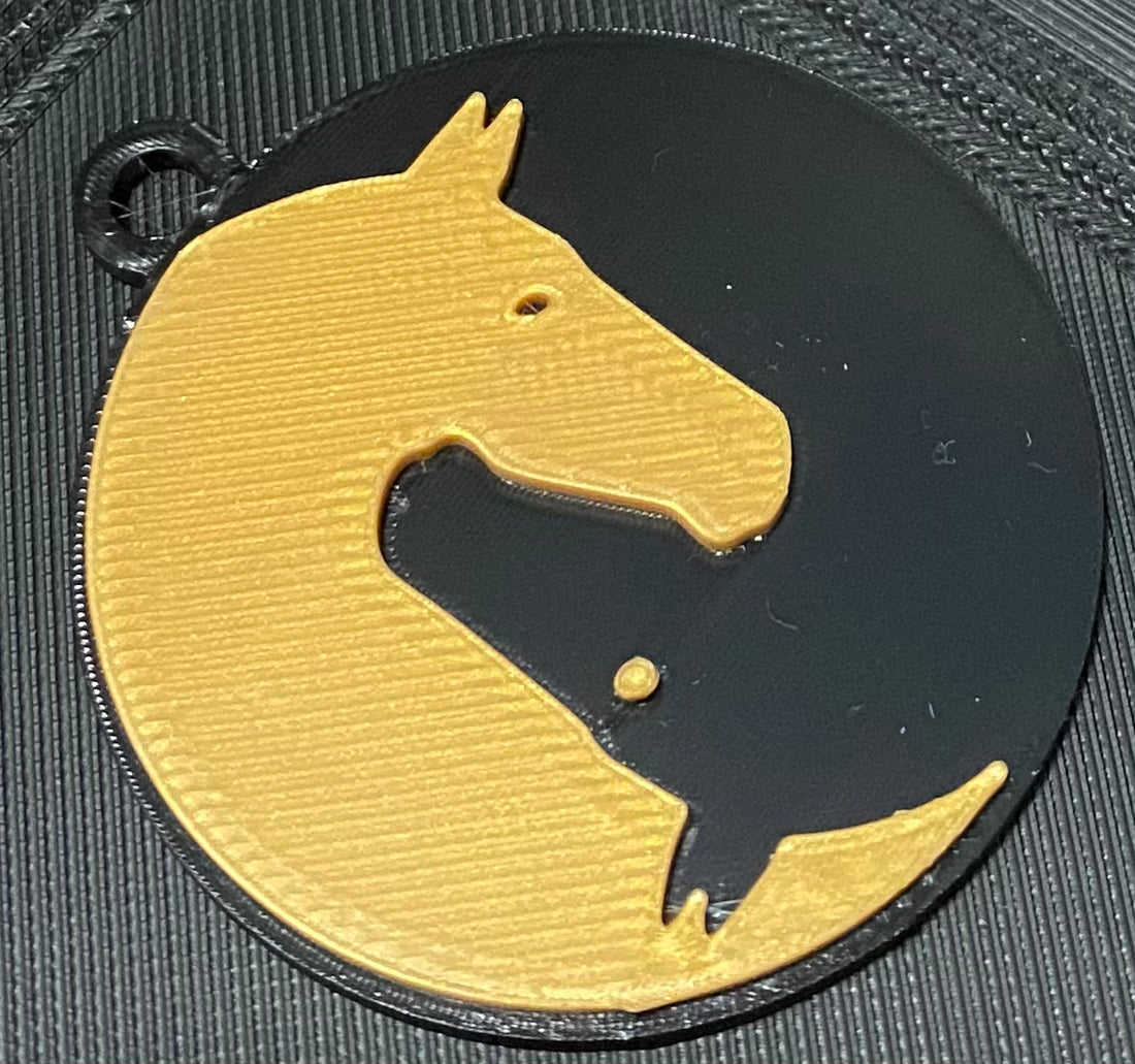 Two Horses Ying Yang Keyring - 45980.500 Black & Gold